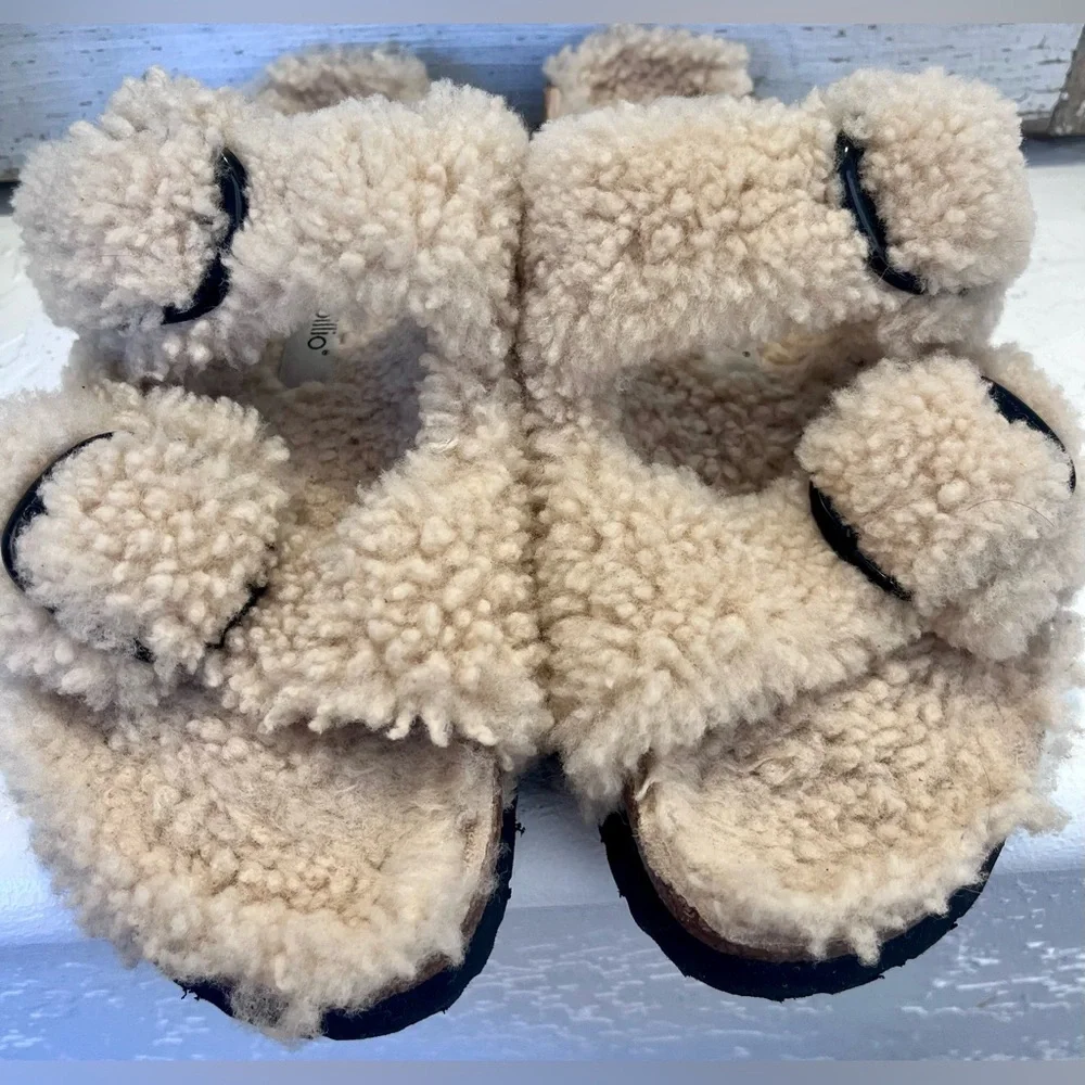 PAPILLIO Birkenstock BIG BUCKLE PLATFORM SHERPA SANDALS - Picture 2 of 8